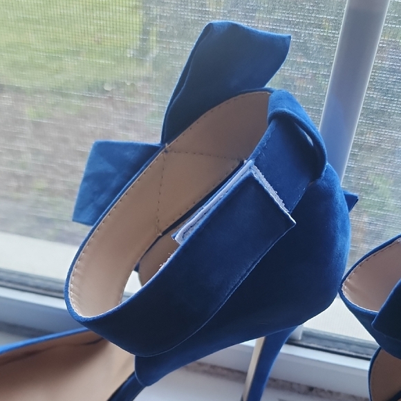 Elegant Blue Women's Heels - Picture 2 of 3